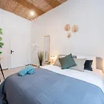 ホステル Bali House